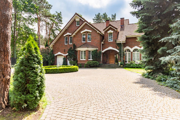 Professional Driveway Pavers in Niagara, WI